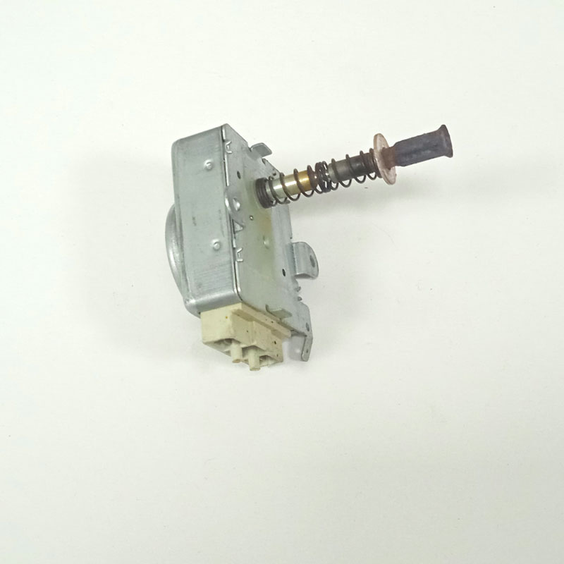 Мотор гриля Hotpoint-Ariston TYPE 323 4W BITRON (демонтаж) Мотор гриля Hotpoint-Ariston TYPE 323 4W BITRON (демонтаж)