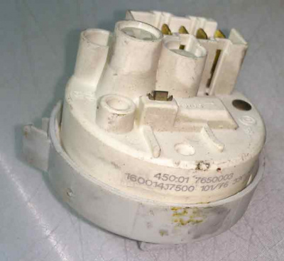 Прессостат-СМА-160014J7500-ARISTON-INDESIT-БУ