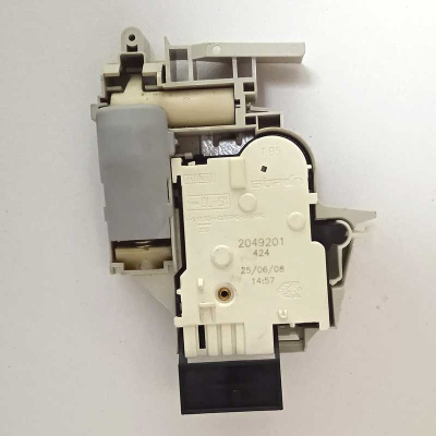 Устройство блокировки люка Ariston Indesit 2049201 Фото 1 Устройство блокировки люка Ariston Indesit 2049201 Фото 1