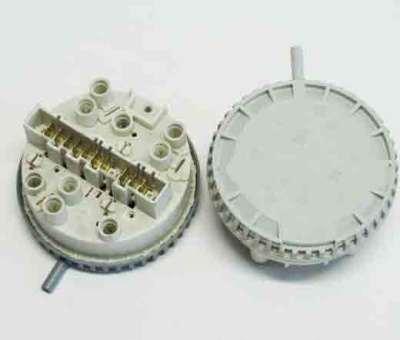 Реле уровня 3+1 level 055736