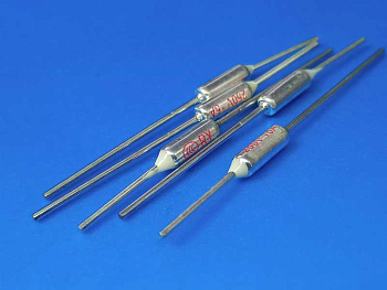 Термопредохранитель-73°C-15А-250В-RY