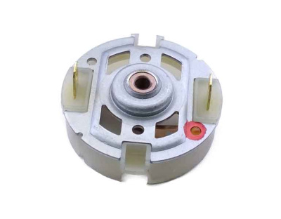 Щетки-595AT-электродвигателя-RS550-555-HC683LG-углерод-с-держателем(2)